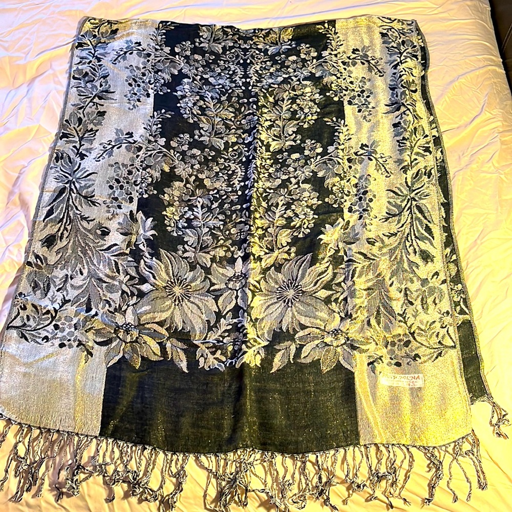 Pashmina and silk shimmery wrap. 6 x 4 1/2 ft